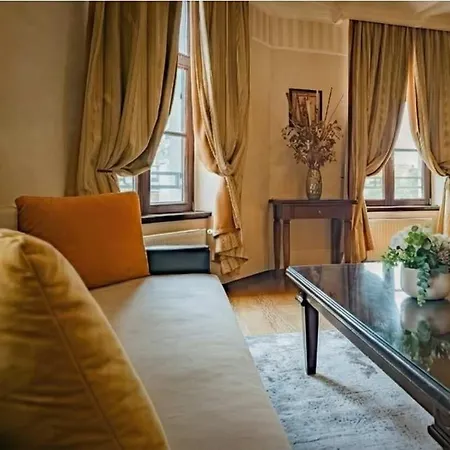 Joy Chic & Balcony تيميشورا
