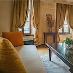 Joy Chic & Balcony Timisoara